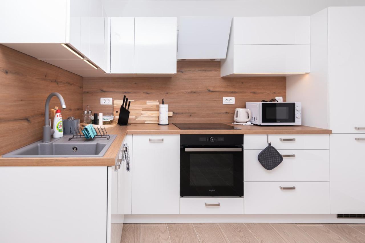 Apartment Emmi Omiš Zewnętrze zdjęcie