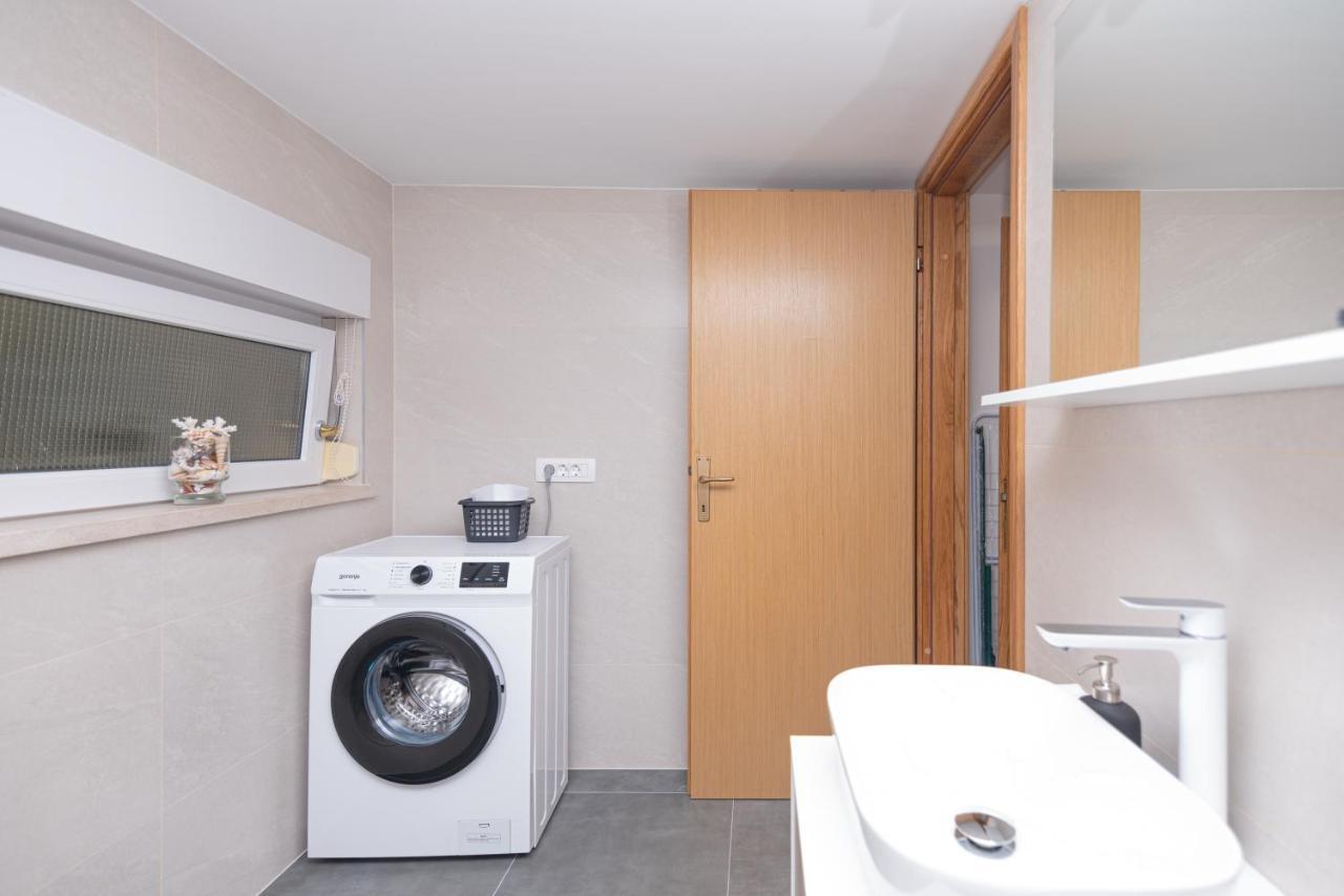 Apartment Emmi Omiš Zewnętrze zdjęcie