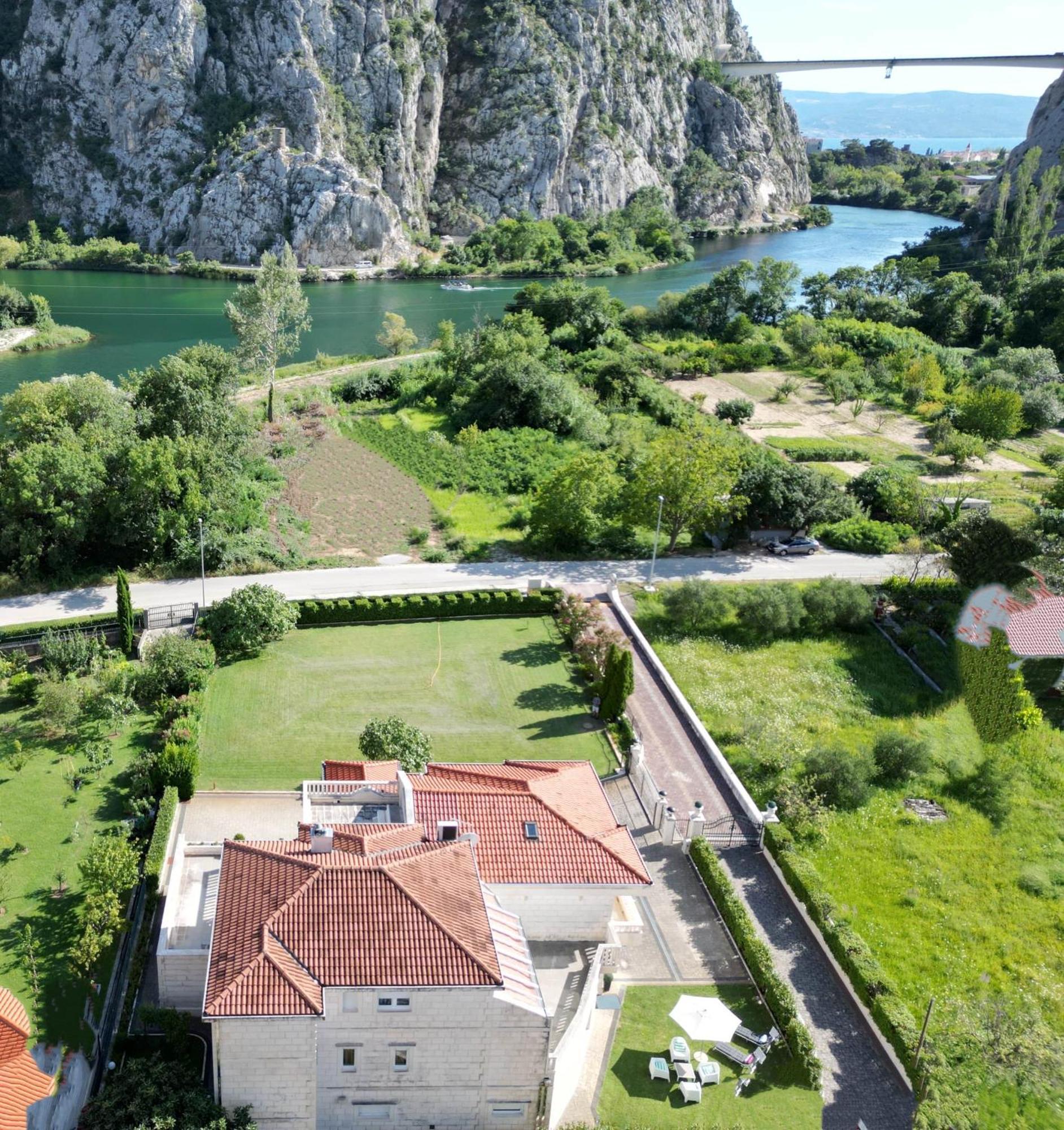 Apartment Emmi Omiš Zewnętrze zdjęcie